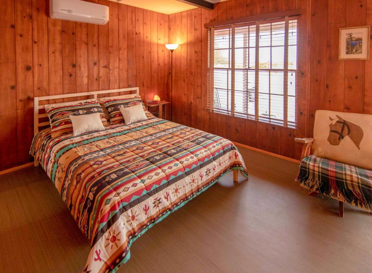 Мотель Joshua Tree Ranch House Экстерьер фото